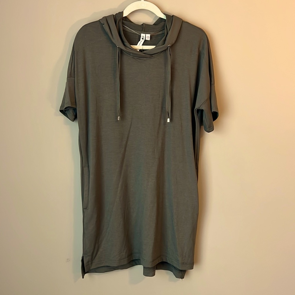 NWT Cable & Gauge Dress